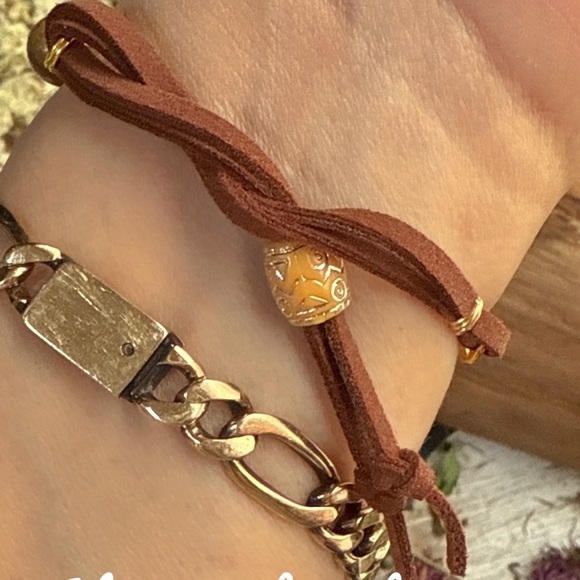 Alquimia Gold and Brown Bracelet Set - Picture 2 of 3